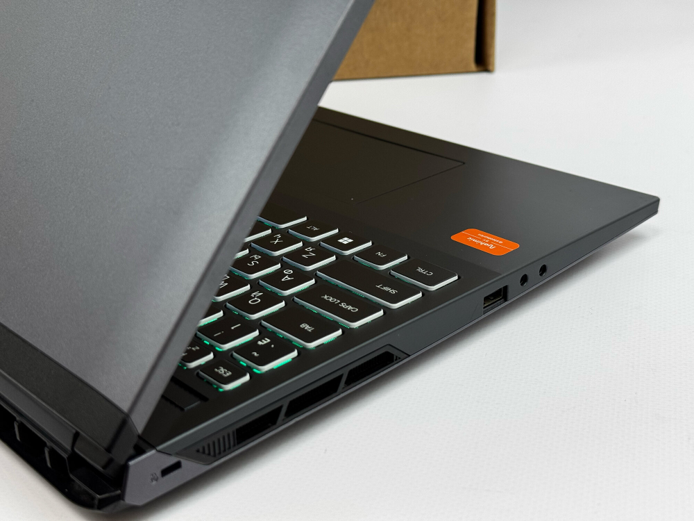 Игровой ноутбук Mechrevo Ryzen 7 7735H / RTX4070 / 16GB / 1TB / 2.5K / 165Hz / Win11 / RU-EN клавиатура