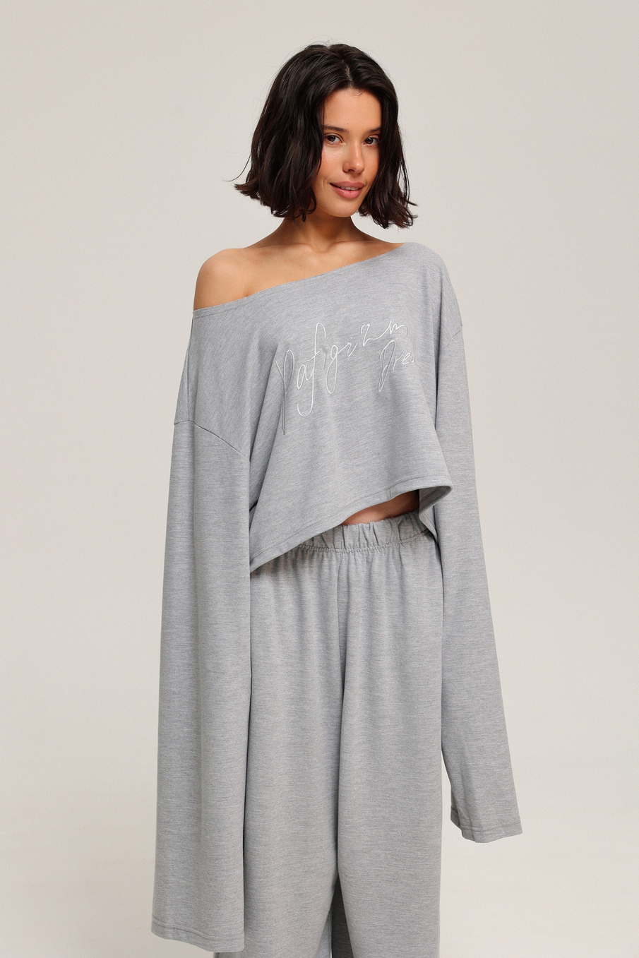 Лонгслив из пике укороченный