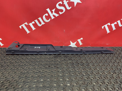 Накладка салона кабины правая