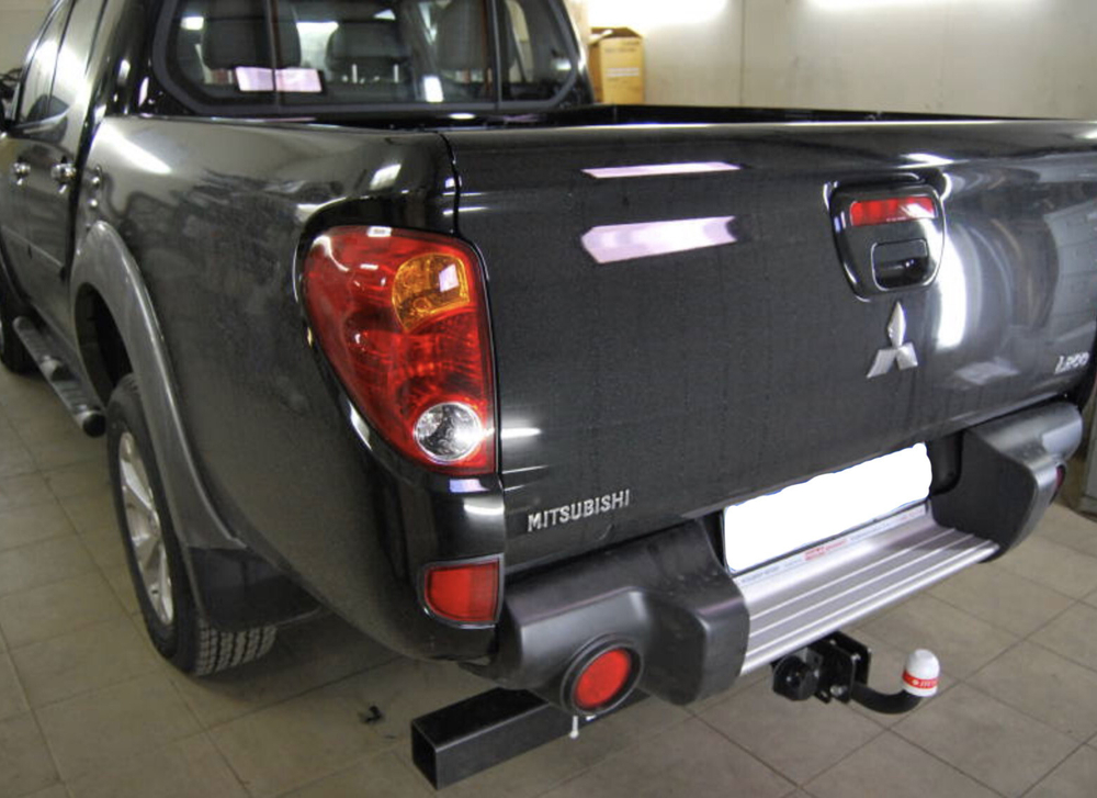 Фаркоп Mitsubishi L200 2004-2015 (удлиненная база), условно-съемный,(без электрики) Трейлер.7112