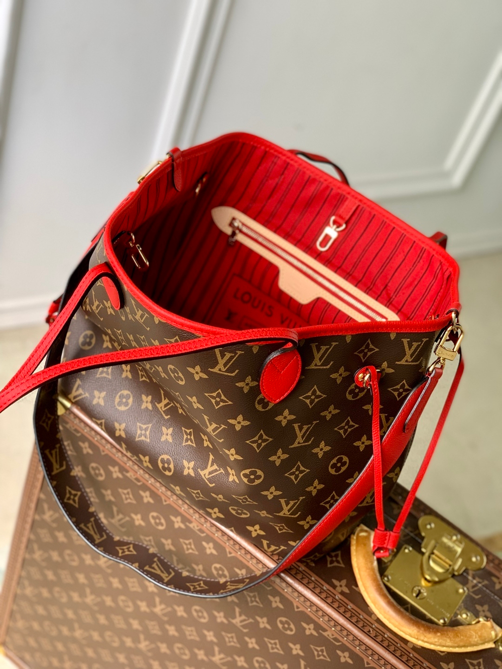 Louis Vuitton Neverfull Bandouliere Inside Out MM