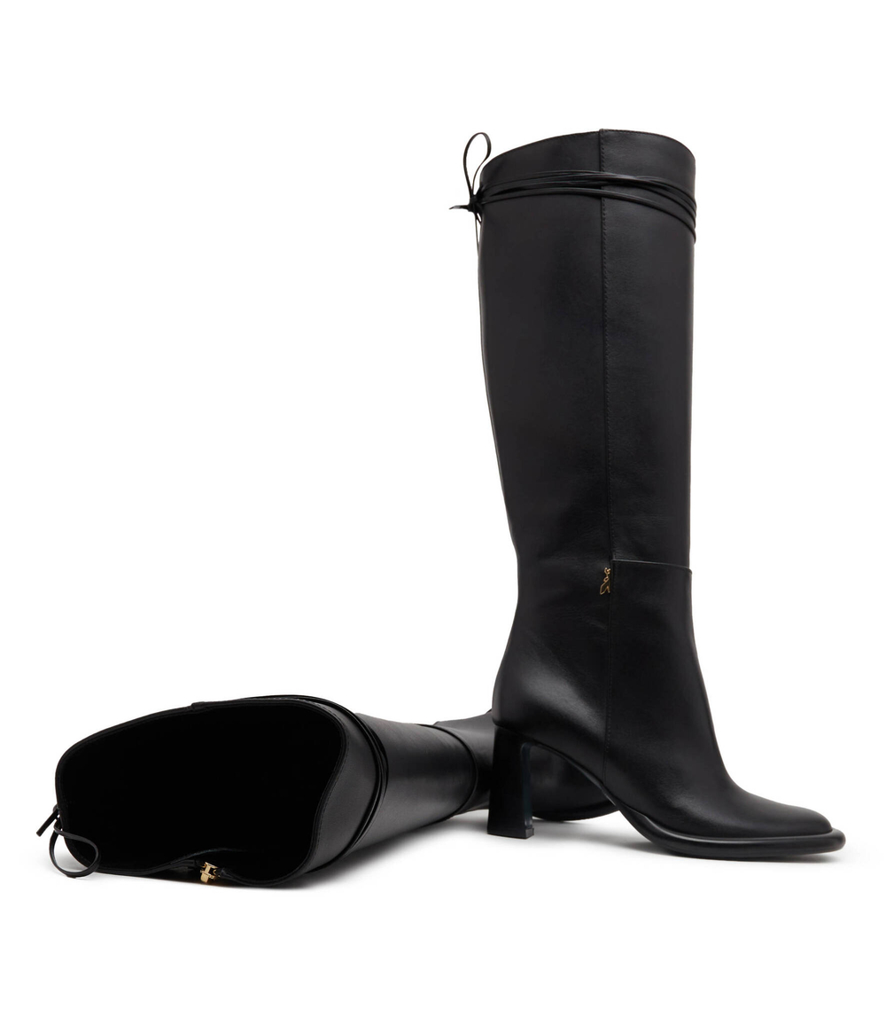 Кожаные сапоги казаки на каблуке Patrizia Pepe - черный(8Y0043 L078)