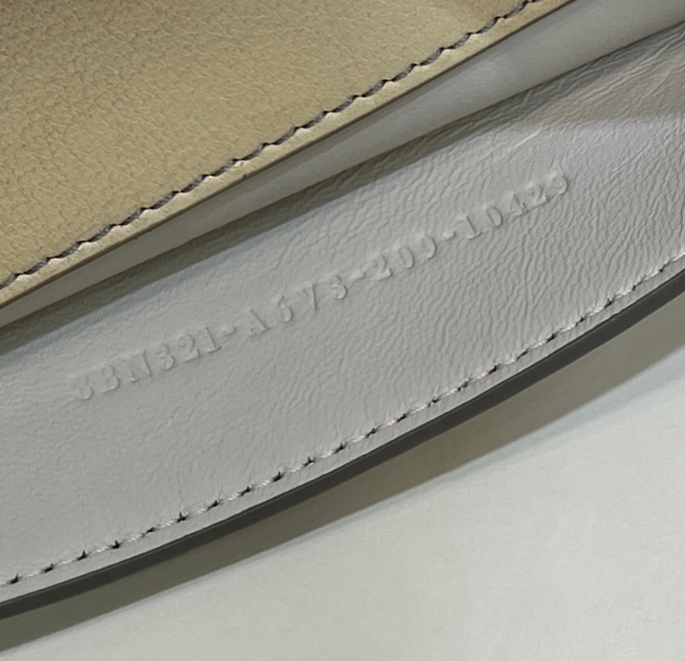 Fendi Peekaboo ISeeU Medium 33 cm