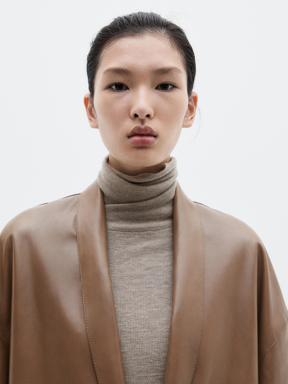 Massimo Dutti Длинное пальто из кожи наппа - Limited Edition, коричневый