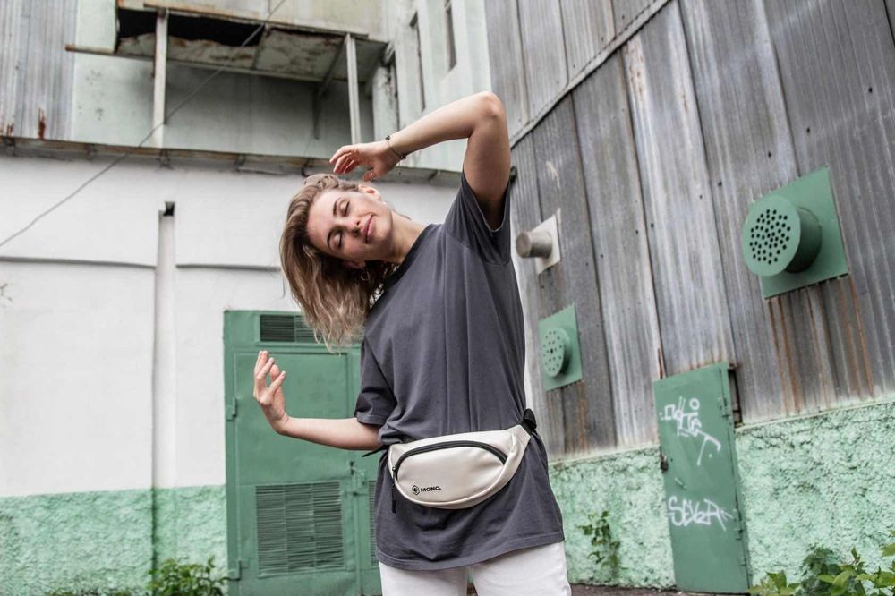 Сумка поясная MONQ Small Buddha Искусственная кожа Жемчужная