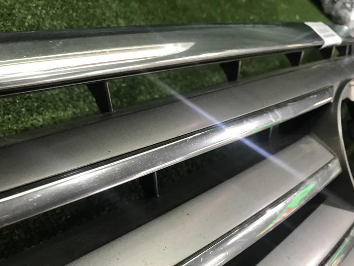 Решетка радиатора Lexus LX 3 (2007-2012)