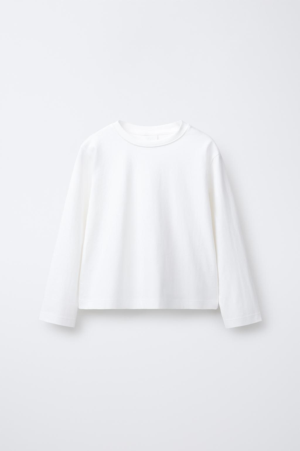 ZARA ОДНОТОННАЯ ФУТБОЛКА С ДЛИННЫМИ РУКАВАМИ, БЕЛЫЙ