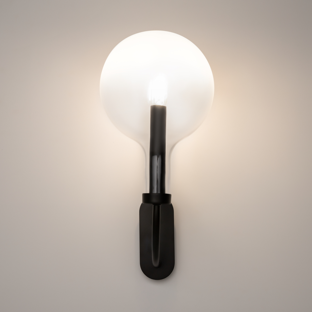 Настенный светильник (бра) Maytoni MOD333WL-01B