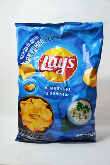 Чипсы картофельные Lay`s Сметана Зелень 67 грамм