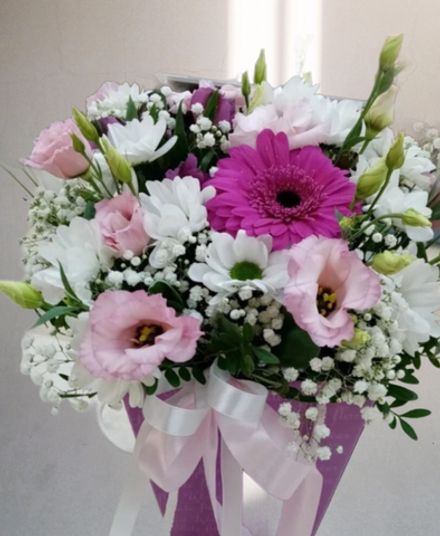 Коробочка с цветами микс