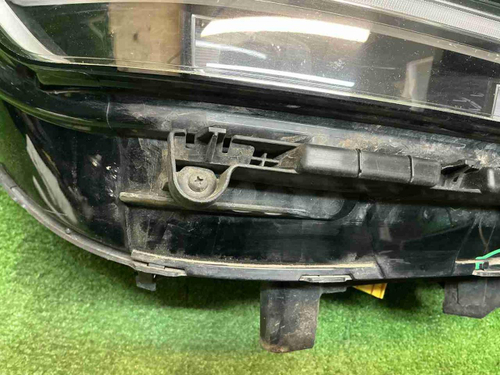 Битая Фара правая Genesis GV80 (2020-2023) LED