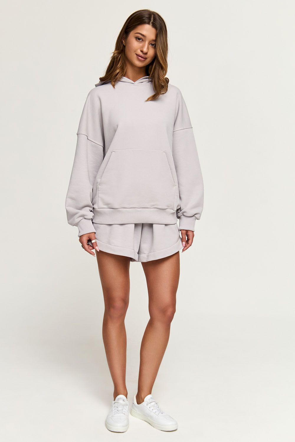 Худи свободного кроя светло-серого цвета