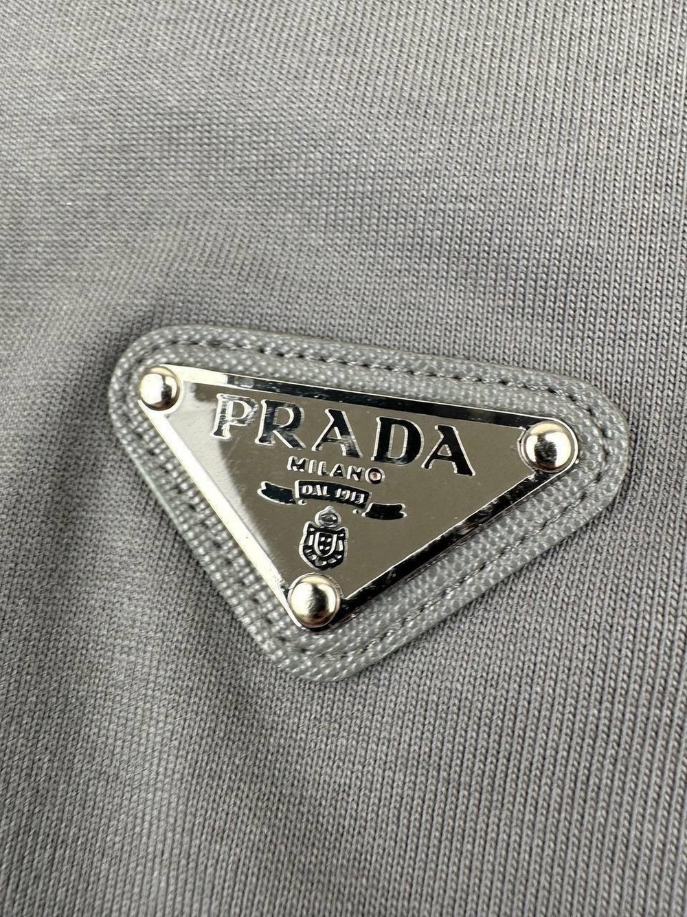 Футболка Prada