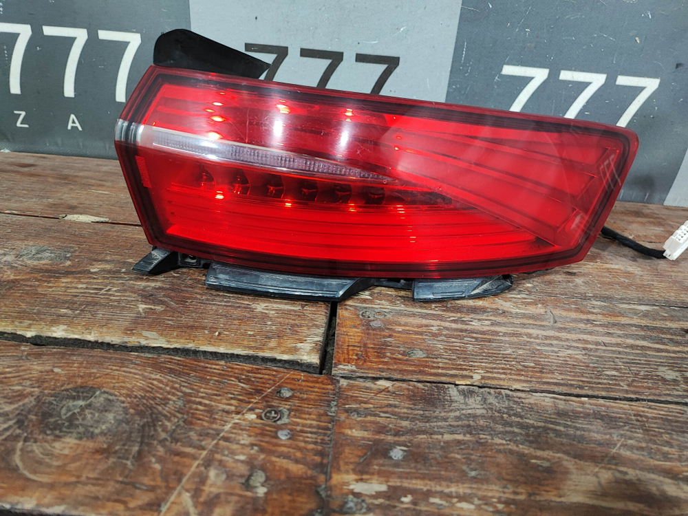 Фонарь задний правый Geely Tugella 19-нв Б/У Оригинал 7057019800