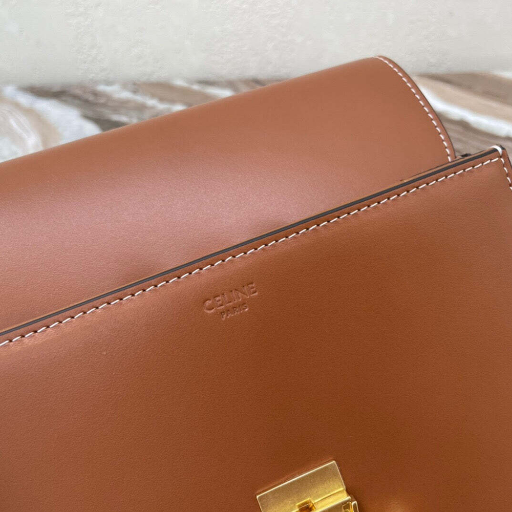 Celine Triomphe 18 cm