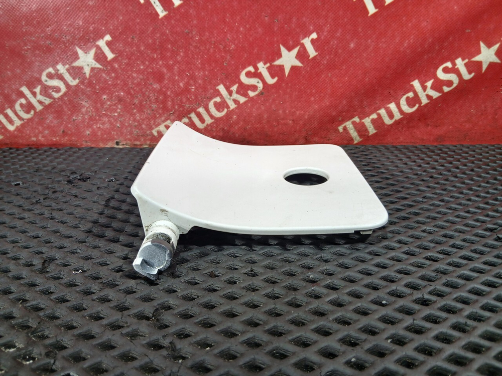 Крышка подножки