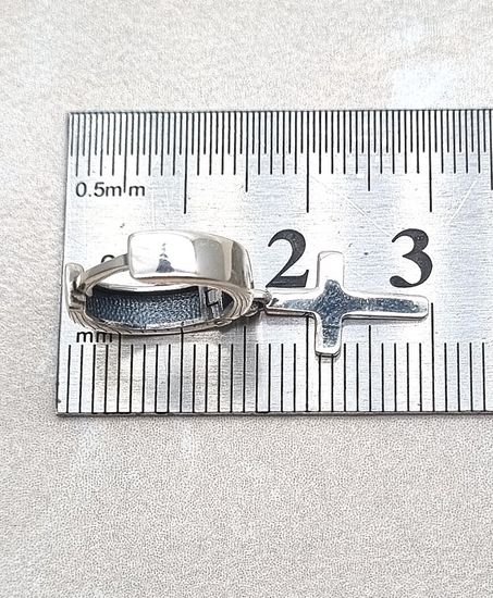 Серьги в форме креста