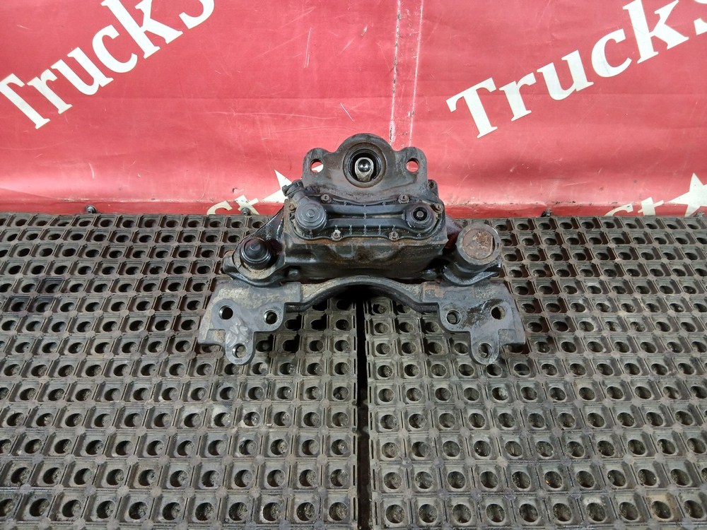 Суппорт правый