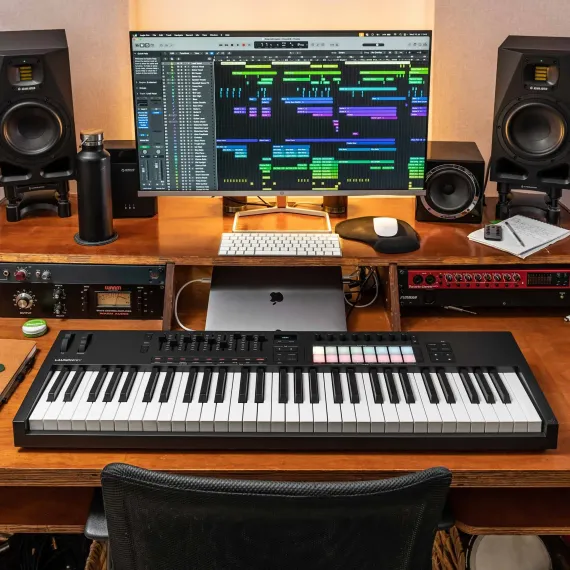 Novation Launchkey 49 MK4