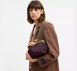 COACH СУМКА KISSLOCK 16, ТЕМНО-КОРИЧНЕВЫЙ