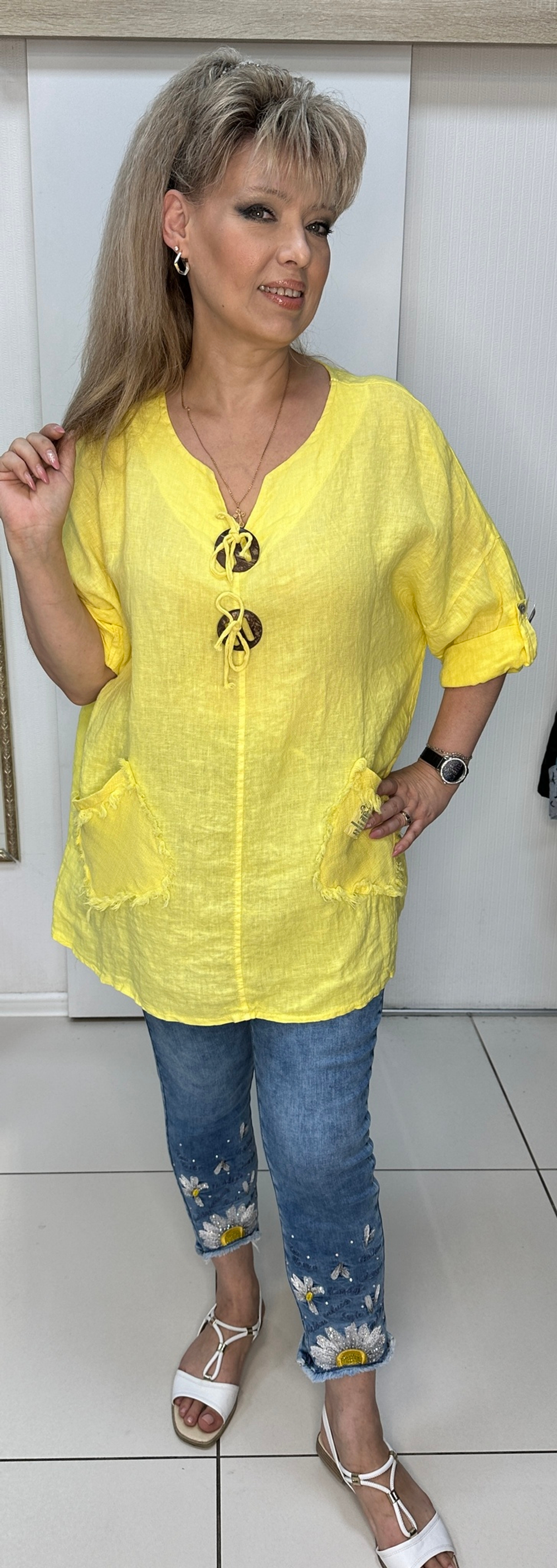 Льняная туника с 2-мя большими пуговками и кармашками