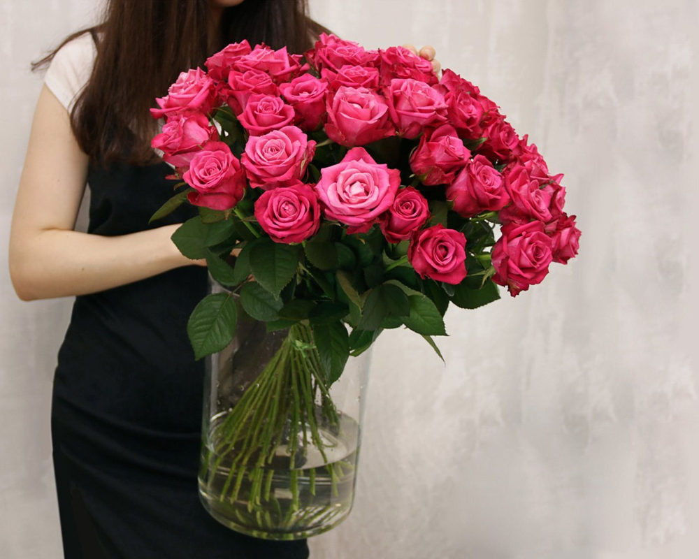 Вишневые розы "Cherry"