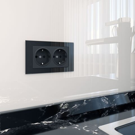 Розетка двойная с заземлением (черный матовый)