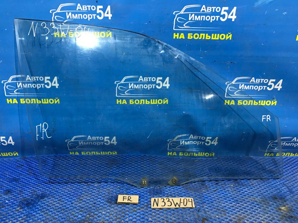 Стекло двери передней правой MITSUBISHI CHARIOT 1994