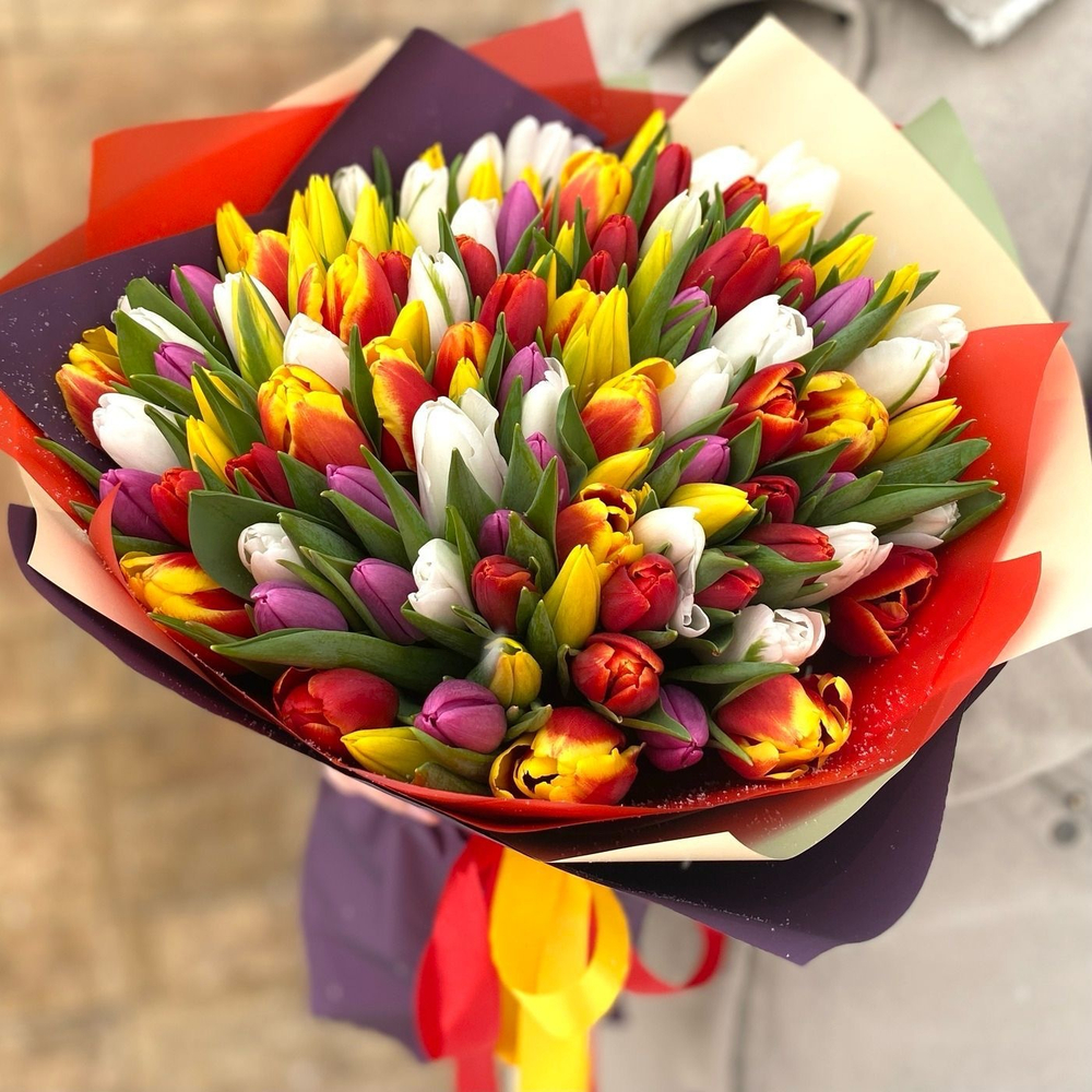 Букет микс из тюльпанов "Three colours"