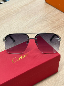 Солнцезащитные очки Cartier