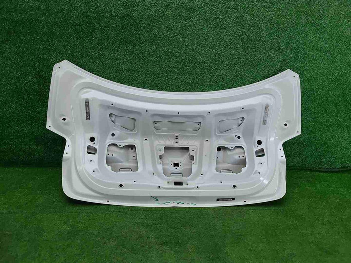 Крышка багажника Changan Lamore (2023-н.в.)