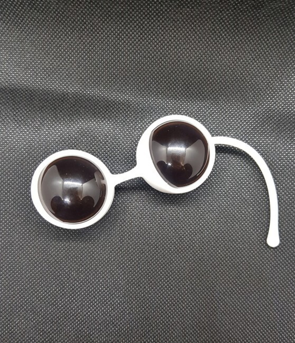 Вагинальные шарики со смещенным центром тяжести в силиконовой оболочке (черный) (Цвет: черный с белым)