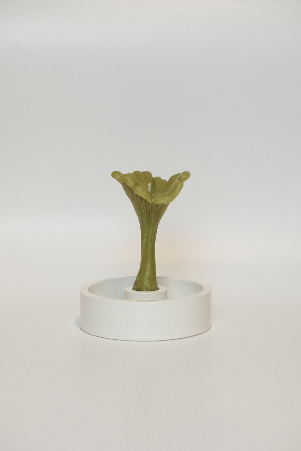 Купить Подсвечник Unification Love бетонный белый Подсвечник Unification Love бетонный белый