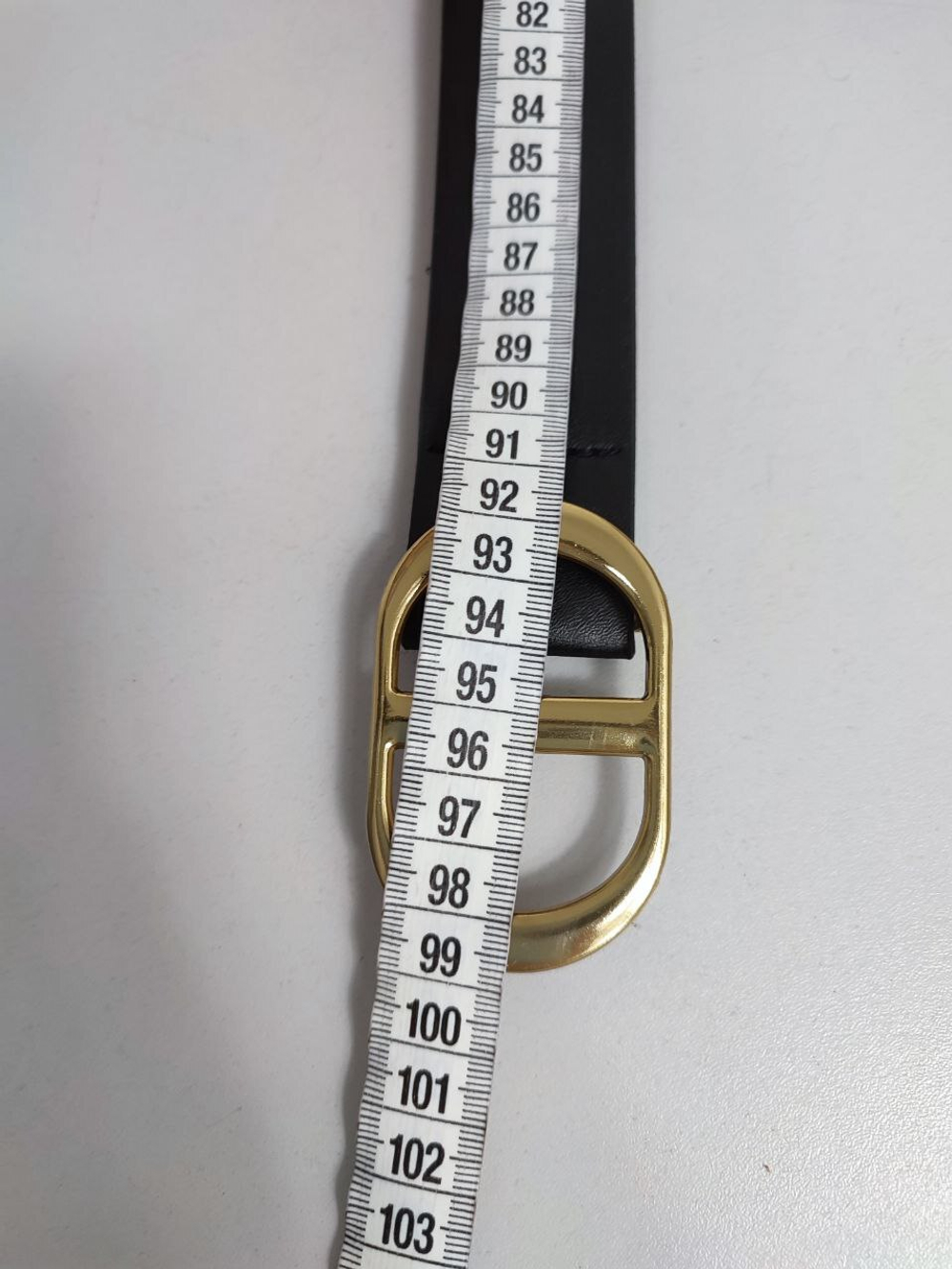 Ремень черный симпатичный, новый