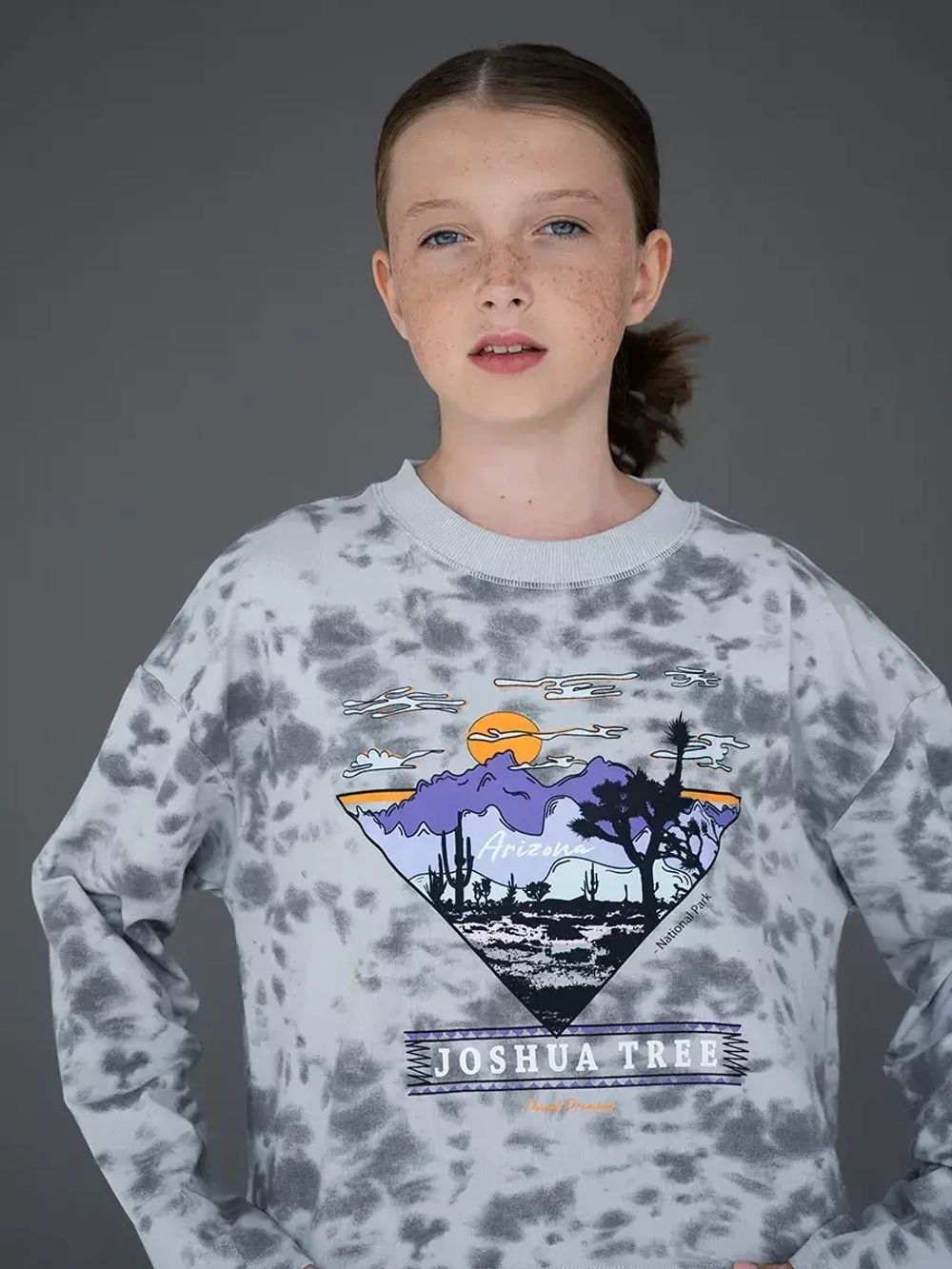 Лонгслив для девочки серый, варенка