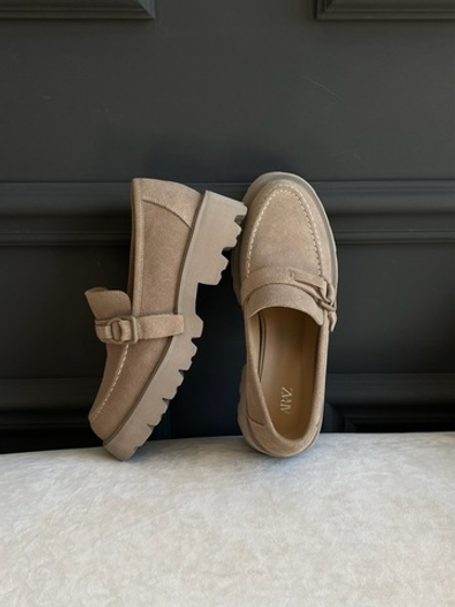 Лоферы из натуральной замши