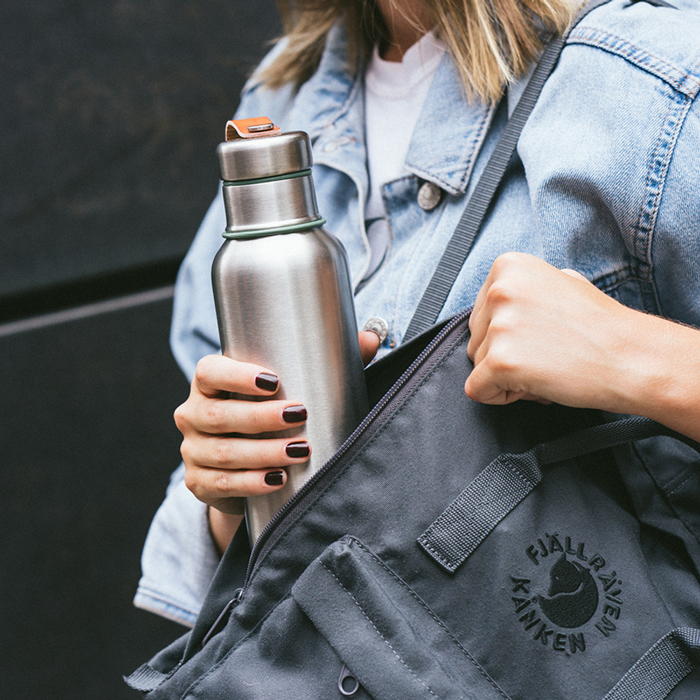 Фляга black+blum, water bottle, 750 мл, зеленая