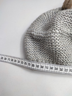 Шапка H&M с помпоном