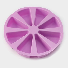 Форма силиконовая для выпечки «Кусочки торта», 27,5×27,5 см, 8 ячеек (10×6,2 см)