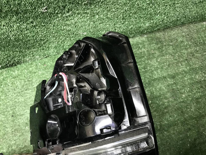 Зеркало левое Toyota Hiace Н300 (2019-н.в.) 7 конт