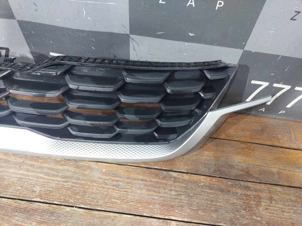 Решетка радиатора Kia Seltos 19-нв Б/У Оригинал 86351Q5000