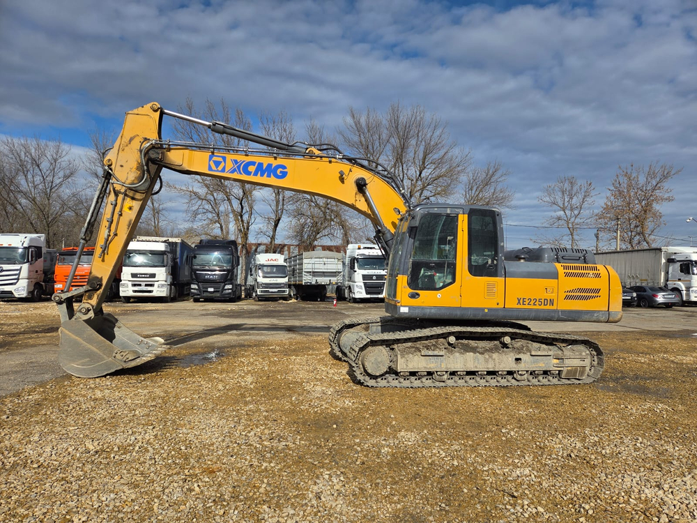 XCMG XE225 Экскаватор XE225DN( Дизельный, 4,4 л. 144 л.с. АТ)