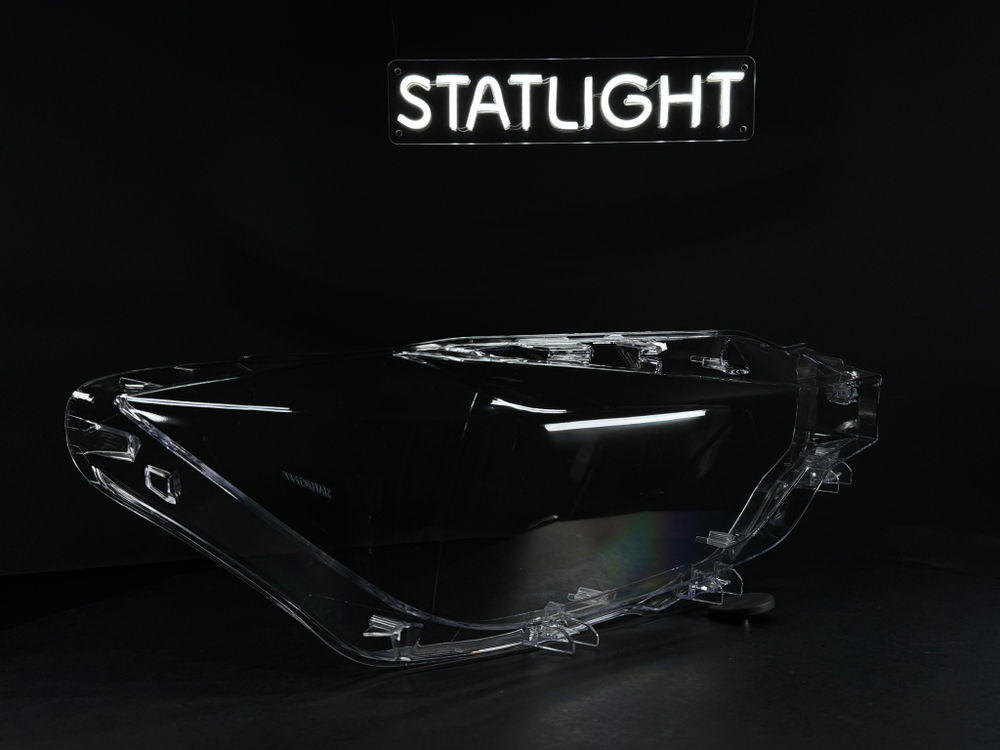 Правое стекло фары BMW F35 F30 2016-2018