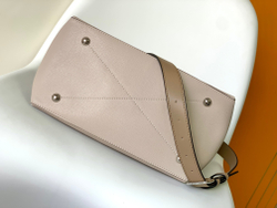Louis Vuitton Beaubourg Hobo MM