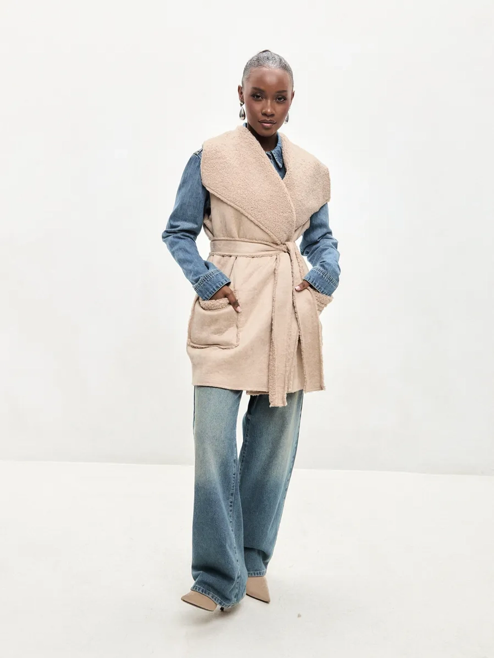 Безрукавка удлиненная эко мех эко замша оверсайз