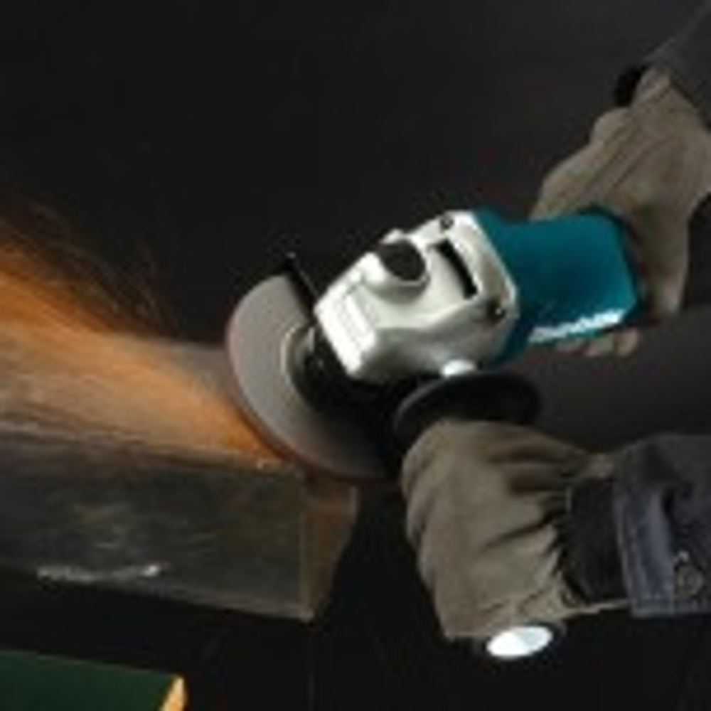 Угловая шлифмашина сетевая MAKITA GA 4550 R GA4550R
