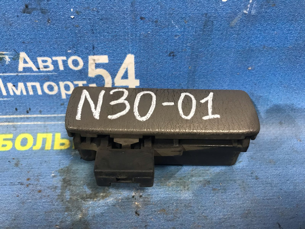 Бардачок пассажирский NISSAN R'NESSA 1997-2001