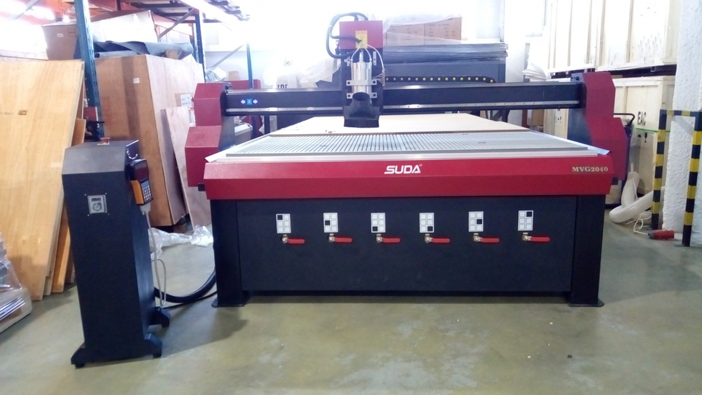 Фрезерно-гравировальный станок с ЧПУ Suda VG-2040