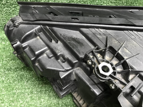 Фара правая BMW 7er G11 G12 (2019-2022) LED