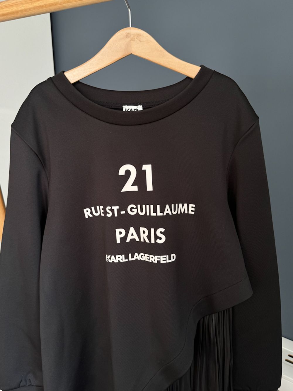 Новое платье Karl Lagerfeld, 152